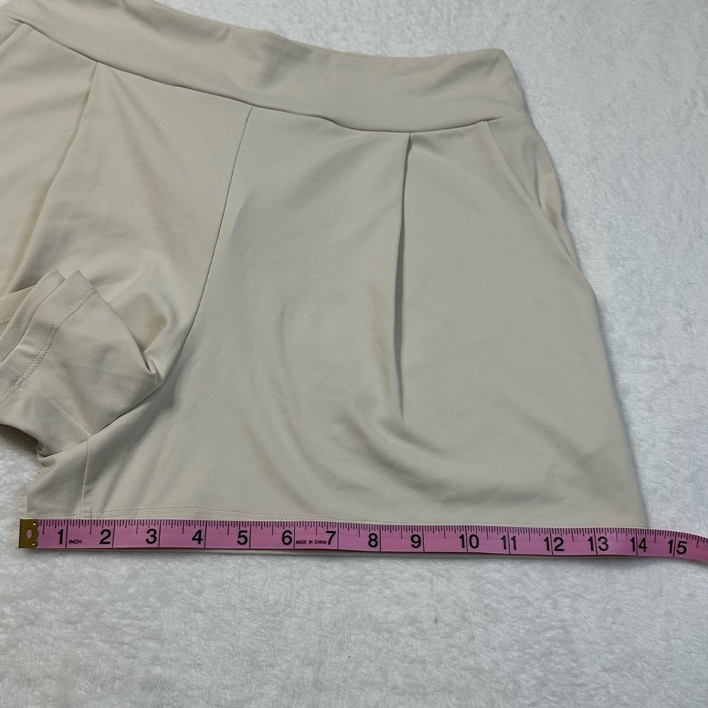 NWT Susana Monaco Pleated Short, Blanched Almond With Pockets in Size M - Picture 8 of 14